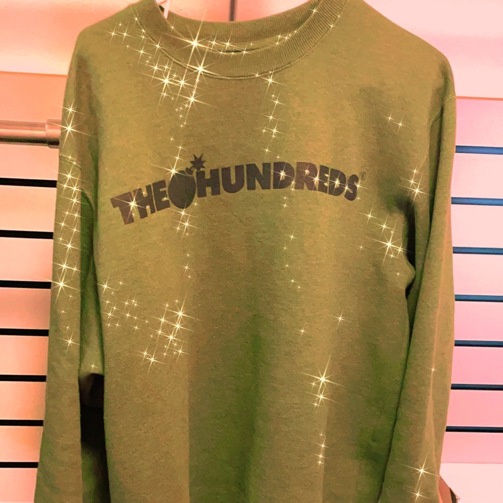 🔥🔥**VERY RARE** SWEATER BY “THE HUNDREDS”